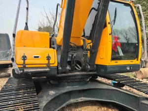 HYUNDAI 305 6 2